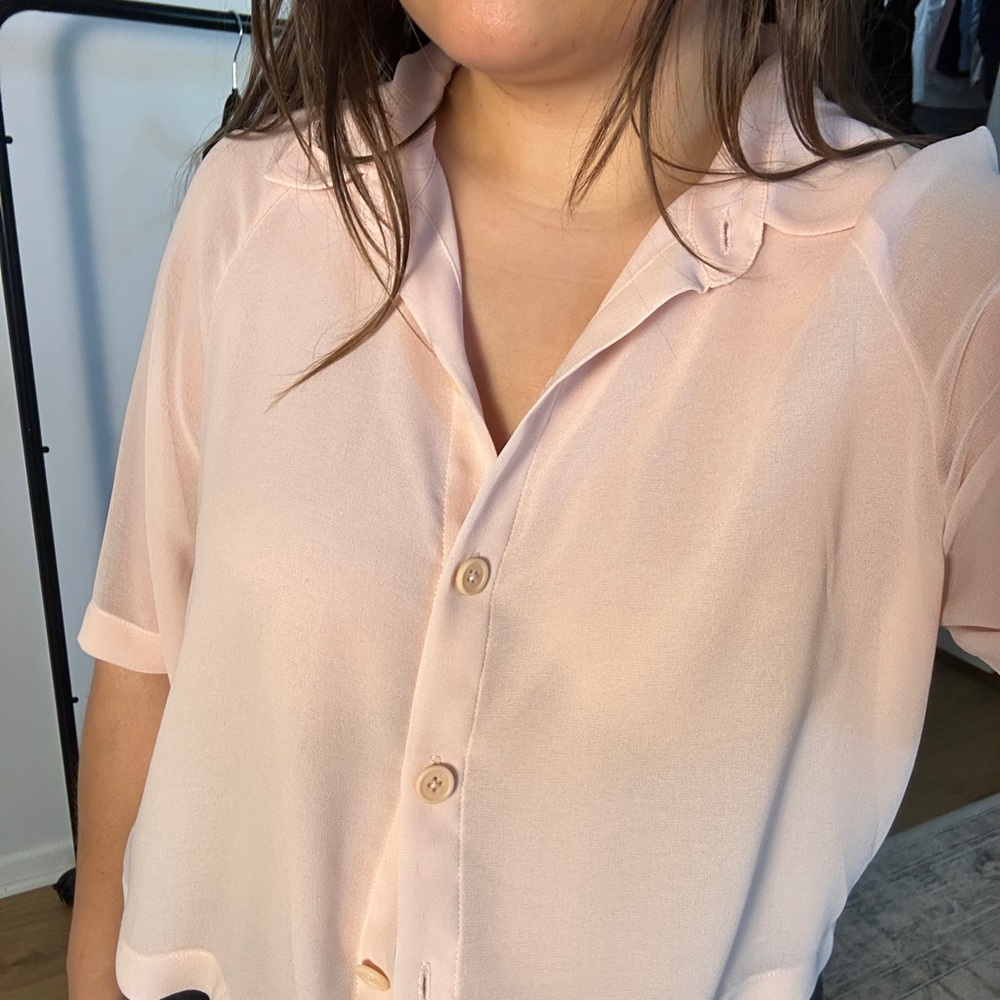 Aritzia Wilfred Women’s M Pink Sheer Button up blouse
